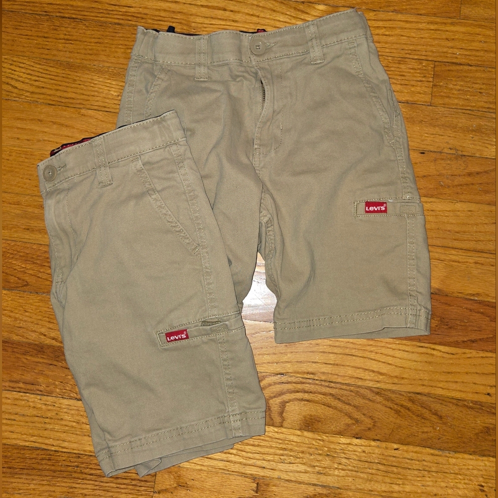 Levi's Big Boys Size 10 Shorts. Lot Of 2